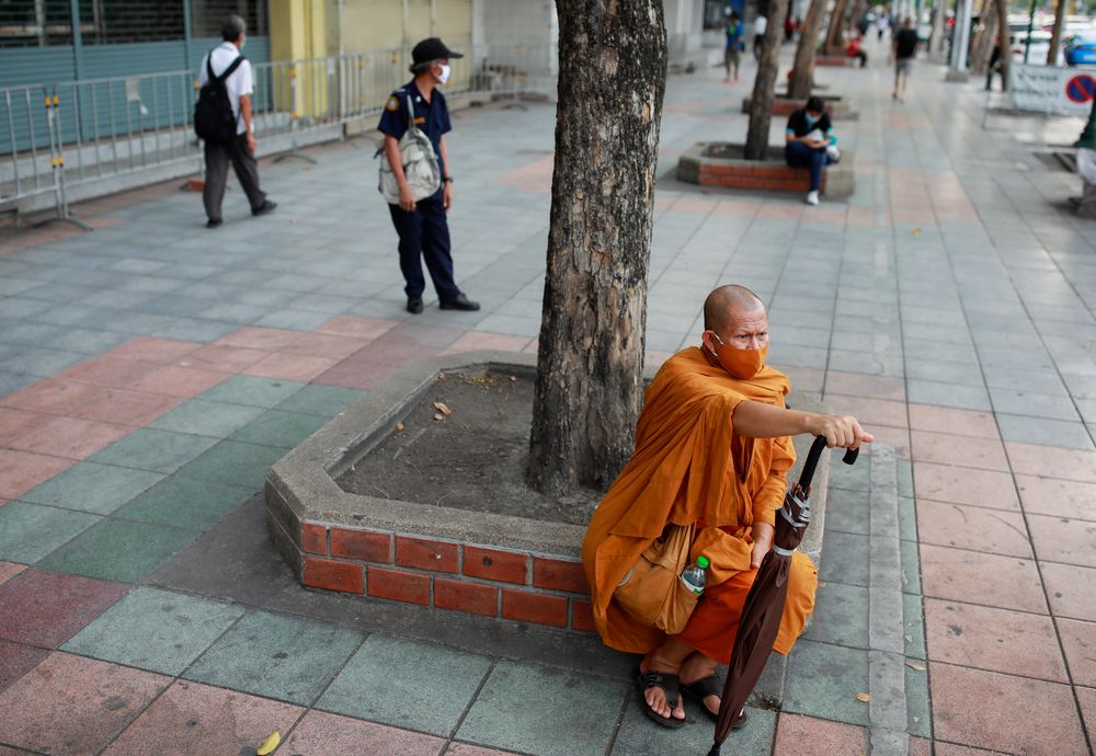A Buddhist monk wearing a protective face mask waits for a bus during the coronavirus disease (Covid-19) outbreak in Bangkok, Thailand, April 10, 2020. u00e2u20acu201d Reuters pic
