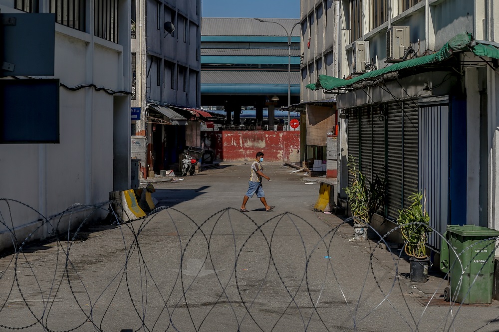 A general view near the Pasar borong Selayang during the movement control order (MCO) in Kuala Lumpur April 20, 2020. ― Picture by Firdaus Latif