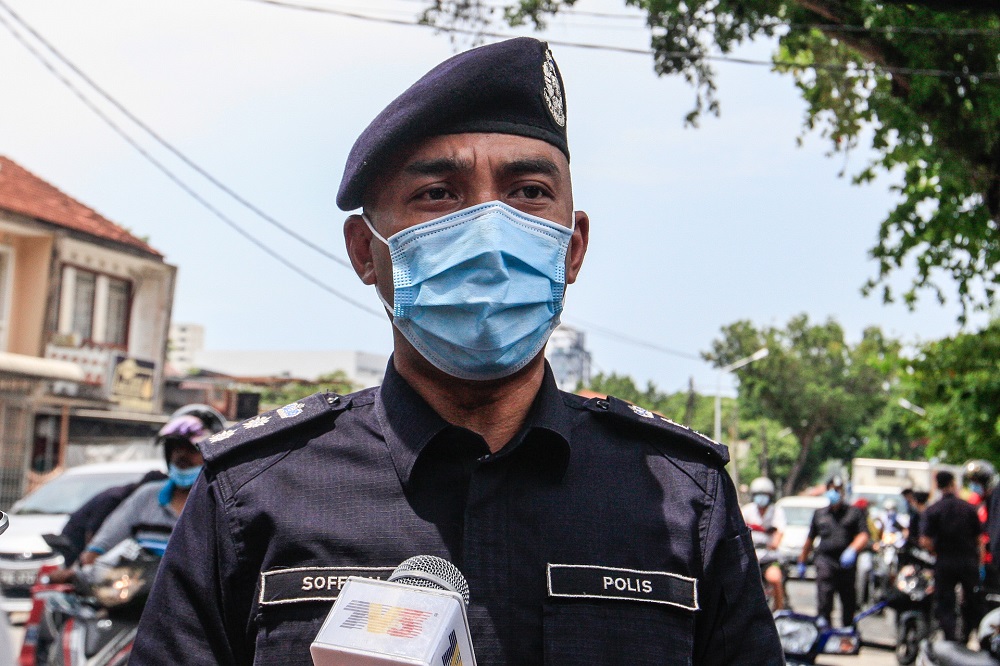 Northeast District Police Chief ACP Soffian Santong speaks to reporters at Jalan Perak in George Town April 14, 2020. u00e2u20acu2022 Picture by Sayuti Zainuddin