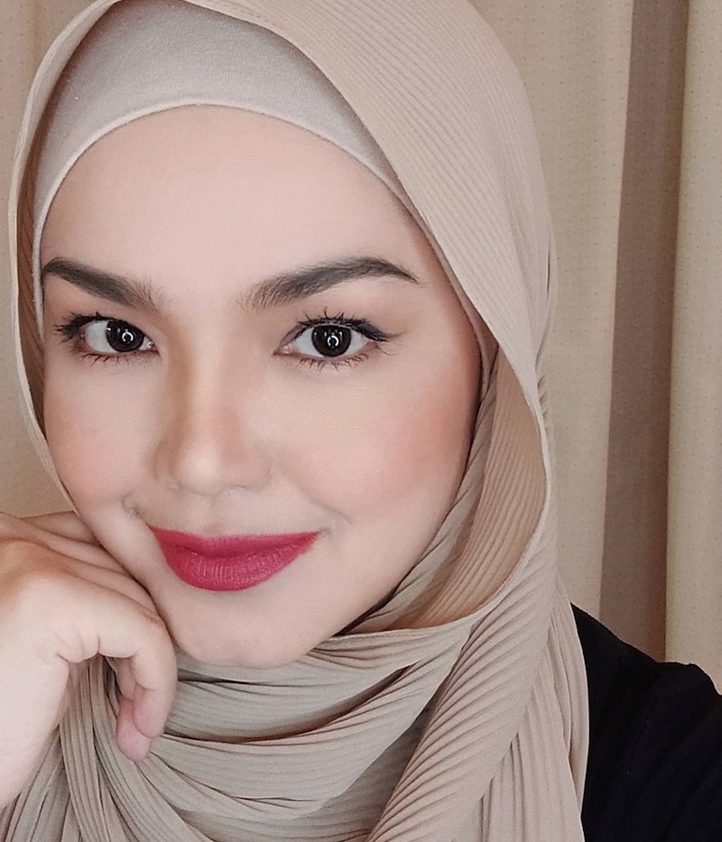 The singer is targeting an initial fundraising goal of RM50,000 for the Siti Nurhaliza PKP Fund. u00e2u20acu201d Picture from Instagram/Siti Nurhaliza
