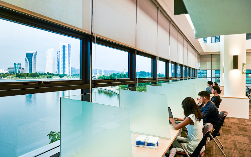 HWUM incorporates both environmentally-friendly and tech-savvy features into its Putrajaya campus. u00e2u20acu201d Picture courtesy of Heriot-Watt University Malaysia. 