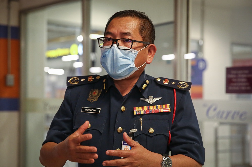 Selangor Fire and Rescue Department director Norazam Khamis speaks to reporters during his visit to The Curve in Mutiara Damansara May 29, 2020. u00e2u20acu201d Picture by Yusof Mat Isa