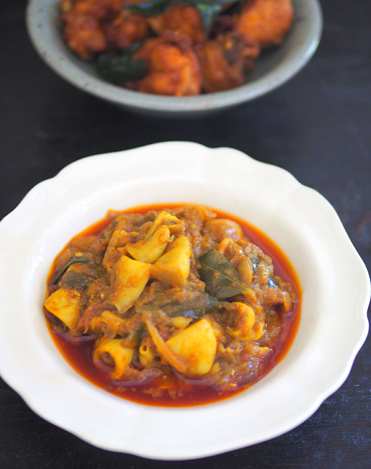 Their sotong 'masala' comes with tiny, perfectly cooked sotong in a mild curry
