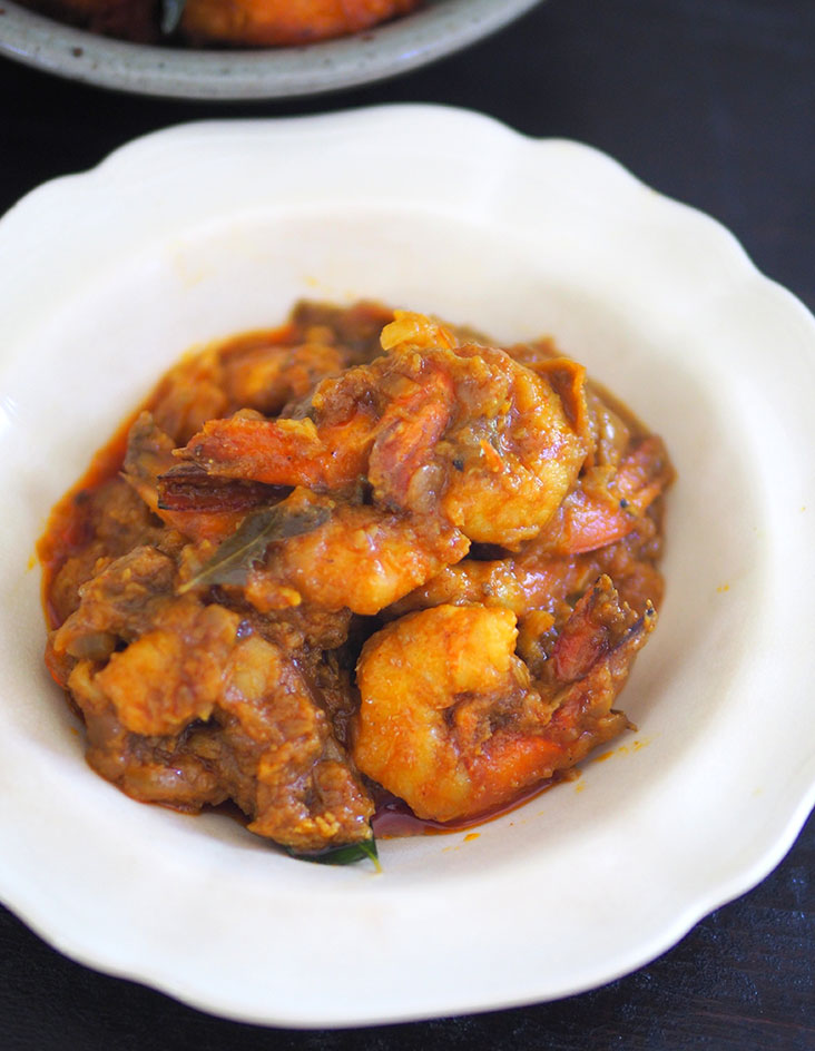 The prawn 'masala' has a mild spicy taste with small prawns to enjoy