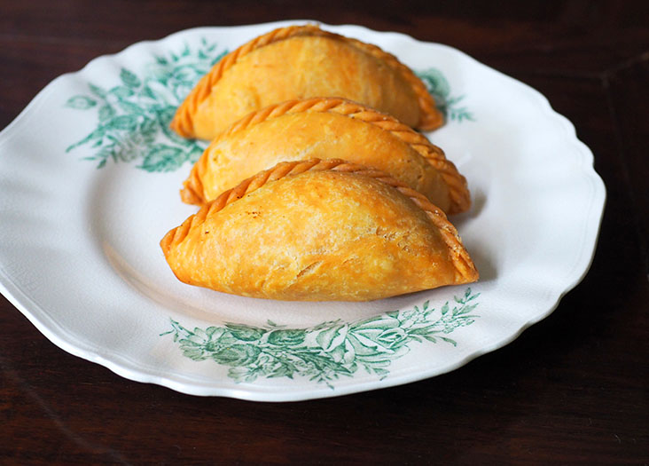 You won't be able to stop eating this simple, delicious curry puff stuffed with curried potatoes