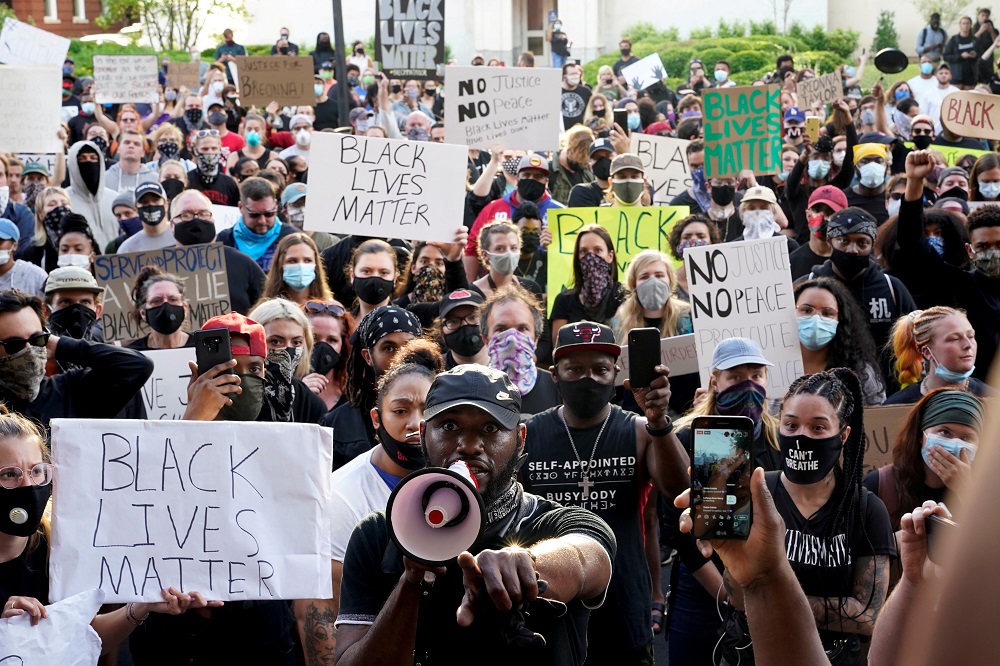 People gather in front of Louisville City Hall during a protest against the deaths of Breonna Taylor by Louisville police and George Floyd by Minneapolis police, in Louisville, Kentucky May 29, 2020. u00e2u20acu2022 Reuters pic 