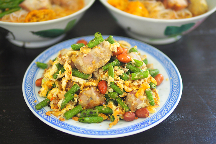Their fried yam cake is not only unique but incredibly flavour-packed with its long beans, egg, preserved radish, dried prawns and peanuts 