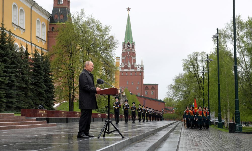 Russian President Vladimir Putin makes an address near the Tomb of the Unknown Soldier on Victory Day, which marks the anniversary of the victory over Nazi Germany in World War Two, in Moscow, May 9, 2020. u00e2u20acu201d Sputnik/Alexei Druzhinin/Kremlin via Reuters