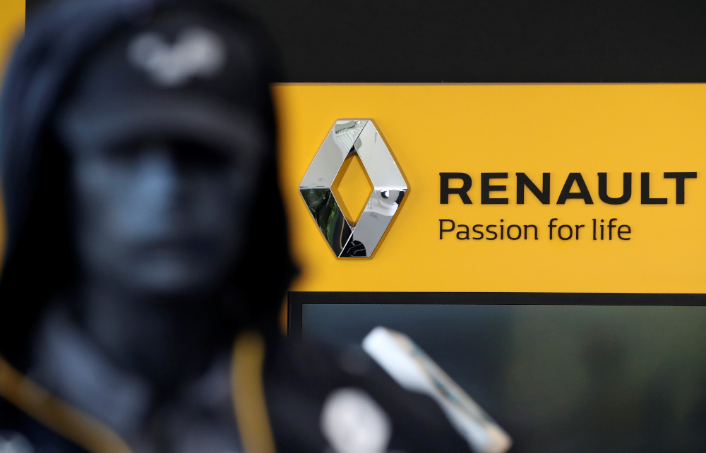 A logo of Renault carmaker is pictured at a dealership amid the coronavirus disease outbreak in Brussels, Belgium May 29, 2020. u00e2u20acu201d Reuters pic 