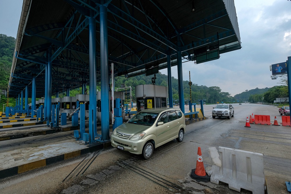A general view of the traffic at the Gombak Toll Plaza in Kuala Lumpur May 7, 2020. u00e2u20acu2022 Bernama pic