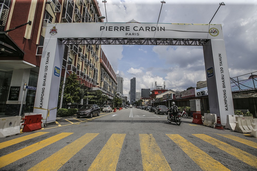 Kampung Baru has become famous for Indonesian food as migrants who came to work in the city made their way here.