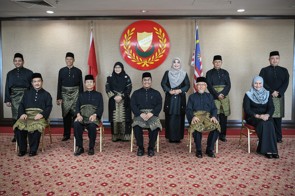 Kedah Mentri Besar Muhammad Sanusi Md Nor with the newly sworn-in exco line-up at Wisma Darul Aman in Alor Setar May 20, 2020. u00e2u20acu201d Bernama pic 