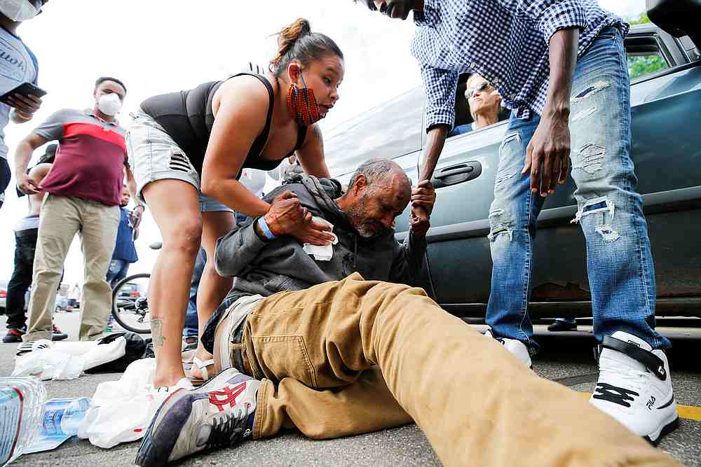 A man is injured after being hit in the head by an object at a protest near the Minneapolis Police third precinct in Minneapolis, Minnesota May 27, 2020. u00e2u20acu201d Reuters pic