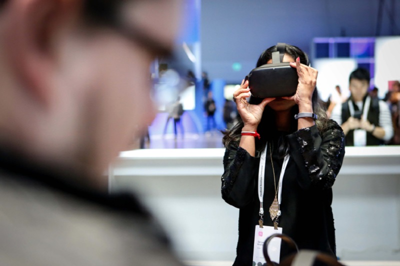 An attendee tries out the Oculus Quest at Facebook's F8 Conference in San Jose, April 2019. u00e2u20acu2022 AFP pic