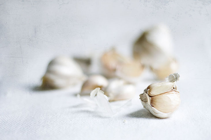 This pantry pasta is heavy on garlic which any Italian would surely approve of!