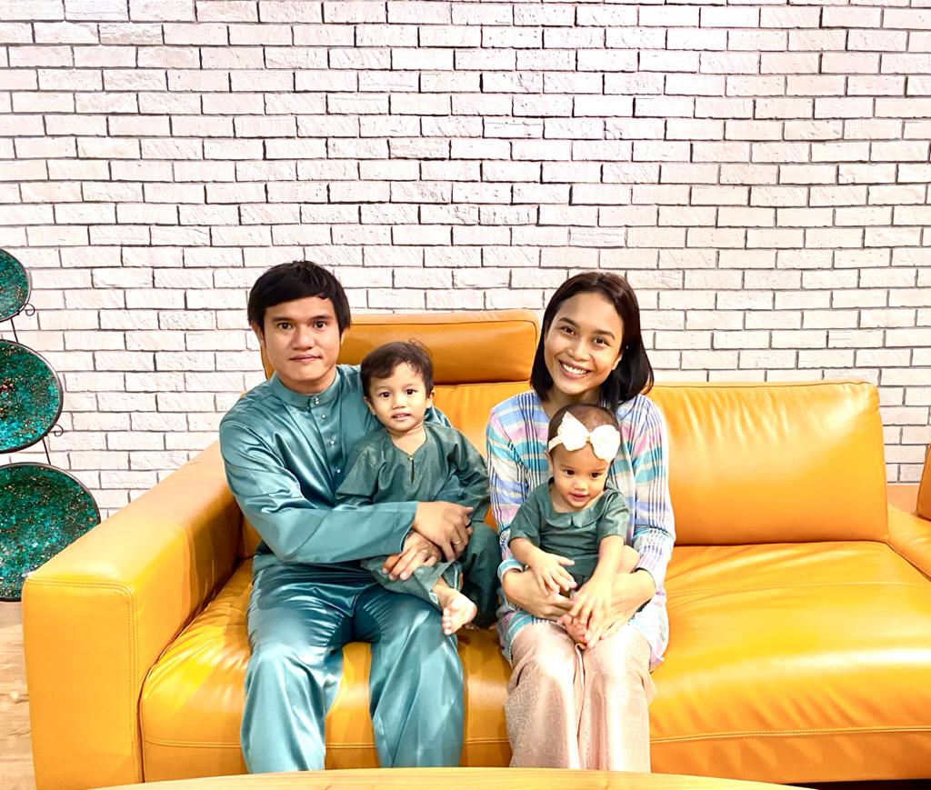 Reza Arif (left) and his wife Syasya Ahmad with their children Ryan Reza and Arya Reza. 