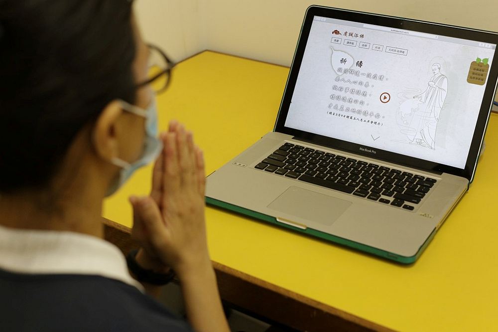 Participants will be given a step-by-step guide of the virtual ceremony in the safety and comfort of their homes. u00e2u20acu201d Picture courtesy of Tzu Chi Foundation