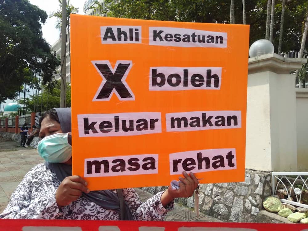 Five officials from the National Union of Workers in Hospital Support and Allied Services' (NUWHSAS) were arrested by police after picketing outside Hospital Raja Permaisuri Bainun in Ipoh June 2, 2020. u00e2u20acu201d Picture courtesy of Parti Sosialis Malaysia
