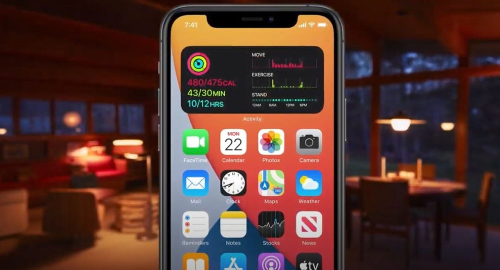 Now, users can rearrange widgets around the home screen alongside apps. SoyaCincau pic