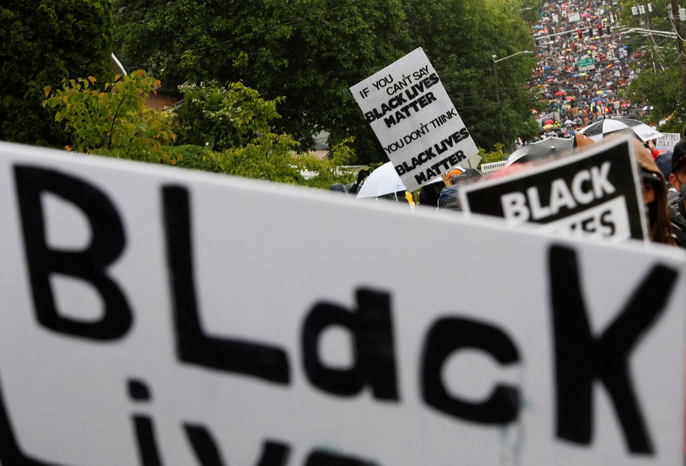 Hundreds march in Ohio capital over police shooting of Black man ...