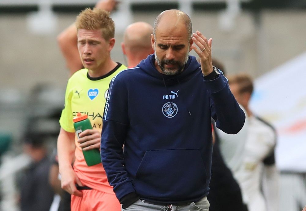 Manchester City manager Pep Guardiola with his players during the drinks brake, as play resumes behind closed doors following the Covid-19 outbreak, at St Jamesu00e2u20acu2122 Park in Newcastle June 28, 2020. u00e2u20acu201d Reuters pic