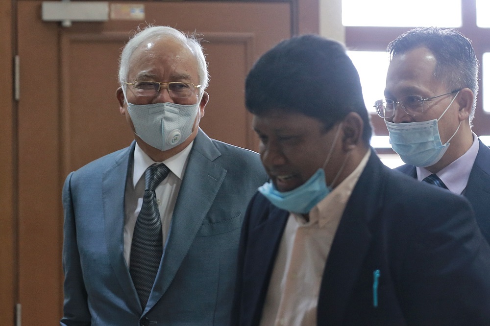 Datuk Seri Najib Razak is pictured at the Kuala Lumpur High Court June 4, 2020. u00e2u20acu201d Picture by Ahmad Zamzahuri