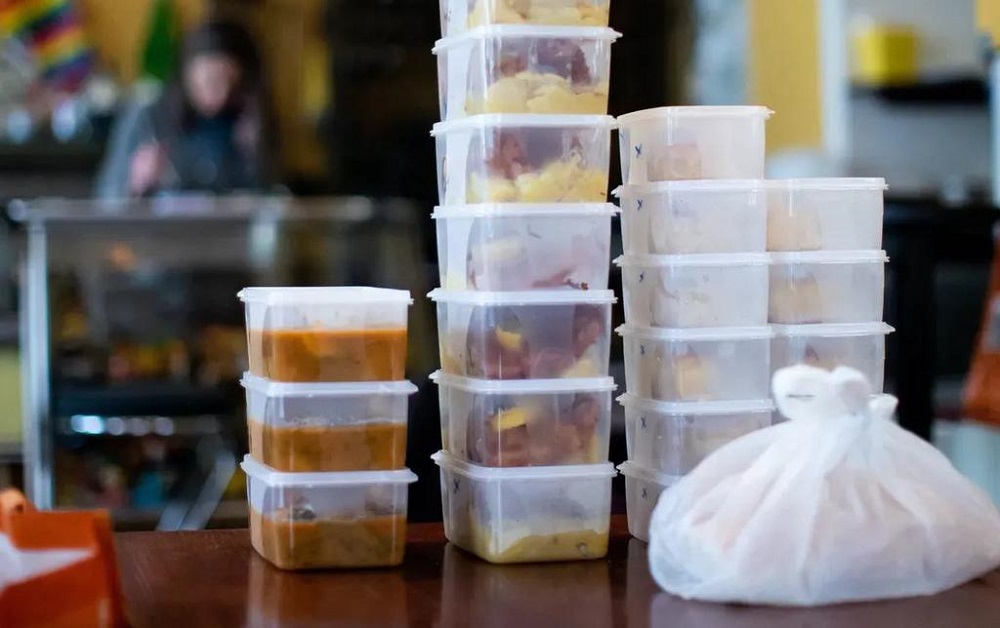 Amid heightened concerns about hygiene and a surge in food delivery and takeaway orders because of the circuit breaker, the consumption of single-use plastics has inevitably spiked. u00e2u20acu201d TODAY pic