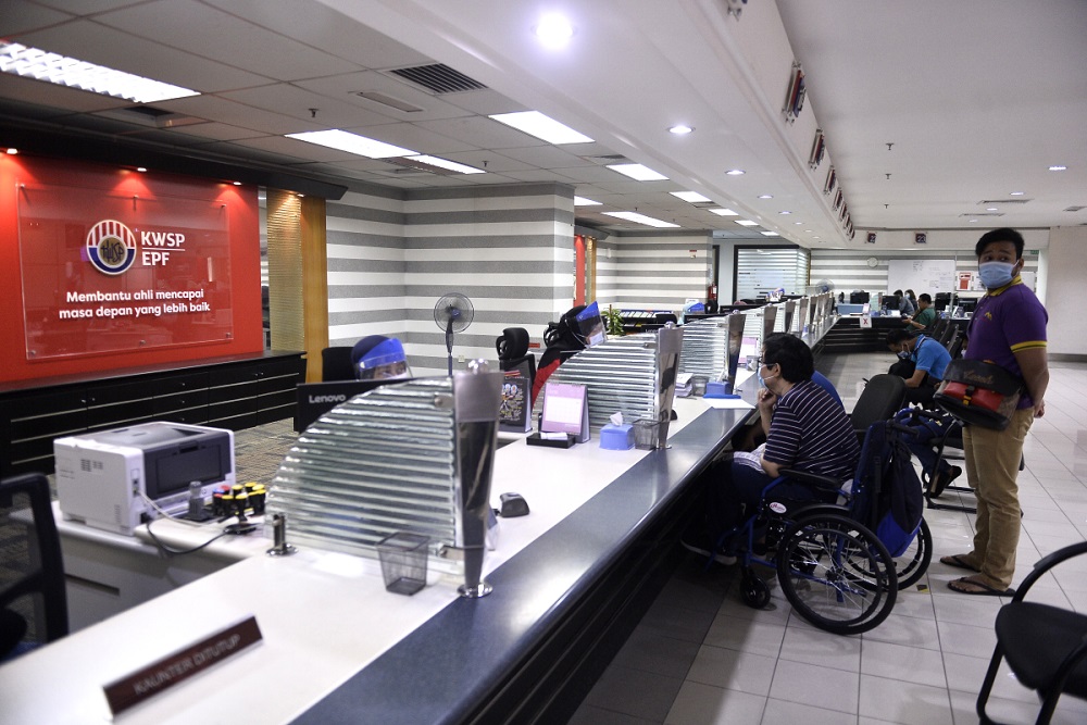 General view of people at the Employees Provident Fundu00e2u20acu2122s headquarters in Kuala Lumpur June 12, 2020. u00e2u20acu201d Picture by Miera Zulyana
