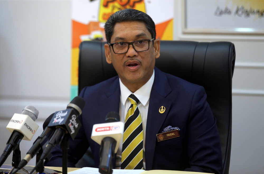 Perak Mentri Besar Datuk Seri Ahmad Faizal Azumu speaking to the press after launching the POP Travel Cer Citer at his office at the State Secretariat Building in Ipoh June 3, 2020. u00e2u20acu201d Picture by Farhan Najib