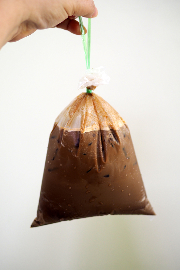 The eatery is also popular for their Hor Ka Sai drink that tastes like a rich mocha 