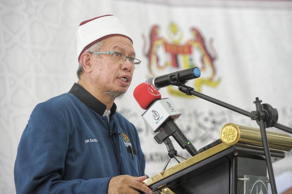 Datuk Seri Zulkifli Mohamad Al-Bakri speaks during a press conference at Masjid Mahmoodiah in Putrajaya June 17, 2020. u00e2u20acu201d Picture by Shafwan Zaidon