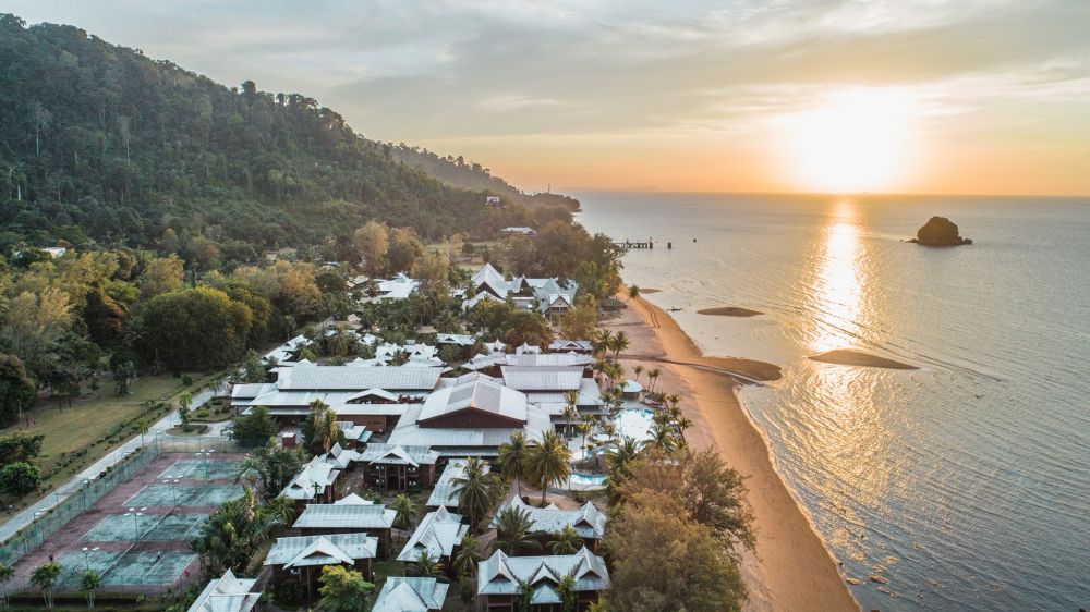 The resort, located in Kampung Tekek, one of Tioman Islandu00e2u20acu2122s many sub-island tourist spots, comprises 268 rooms and suites, and is managed by Berjaya Hotels and Resorts. u00e2u20acu201d Picture via Facebook 