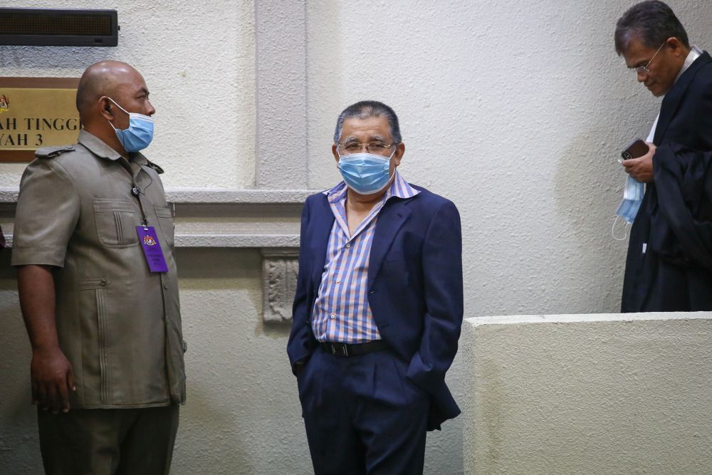 Tan Sri Mohd Isa Abdul Samad is pictured at the Kuala Lumpur High Court June 16, 2020. u00e2u20acu201d Picture by Yusof Mat Isa