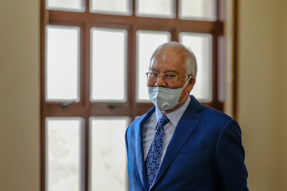Datuk Seri Najib Razak is pictured at the Kuala Lumpur High Court June 2, 2020. u00e2u20acu201d Picture by Firdaus Latif
