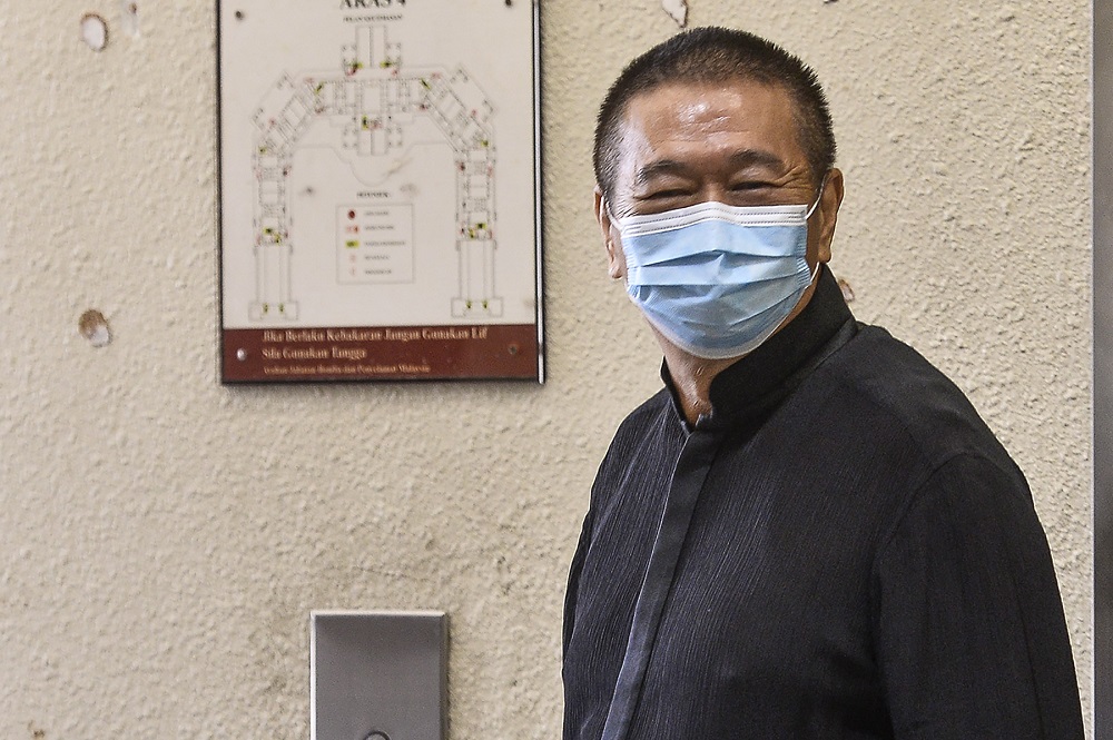 Witness Tan Sri Lee Kim Yew is pictured at the Kuala Lumpur High Court June 16, 2020. ― Picture by Miera Zulyana