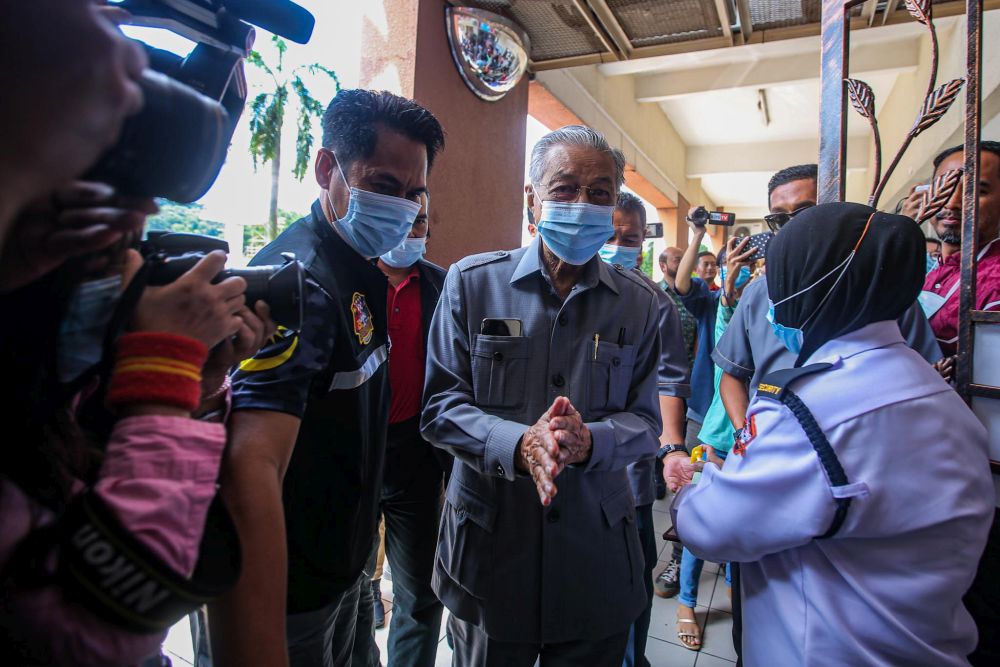 Tun Dr Mahathir Mohamad arrives at PKRu00e2u20acu2122s headquarters in Petaling Jaya on June 9, 2020. u00e2u20acu201d Picture by Hari Anggara