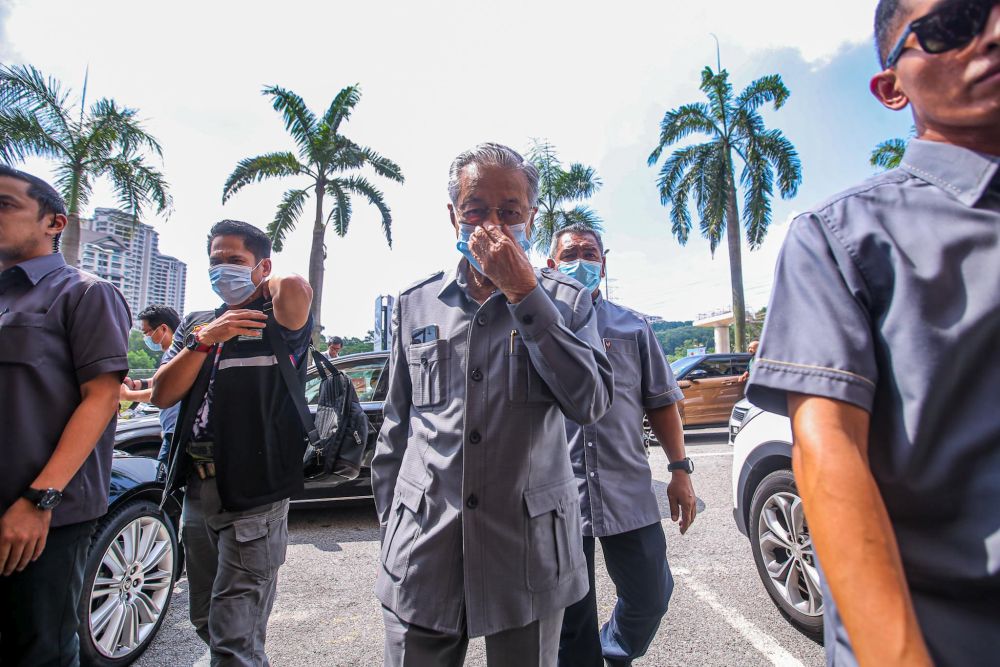 Tun Dr Mahathir Mohamad arrives at PKRu00e2u20acu2122s headquarters in Petaling Jaya on June 9, 2020. u00e2u20acu201d Picture by Hari Anggara
