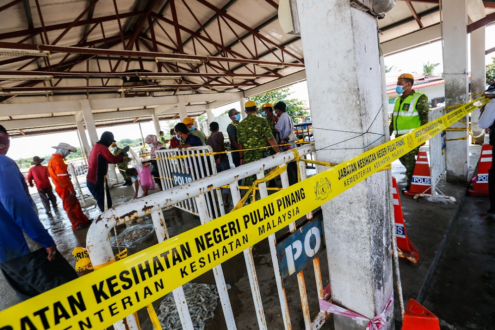 The Kuala Muda Whispering Market is closed due to the breach of SOP, June 1, 2020. u00e2u20acu2022 Picture by Sayuti Zainudin