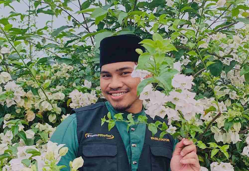 Islamic preacher PU Abu has directed all queries about his marital status to his ex-wife Hana Azraa. u00e2u20acu2022 Picture via Instagram/puabu.official