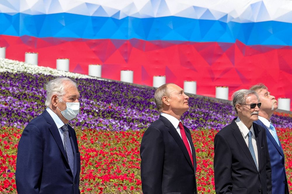 Russian President Vladimir Putin (centre) takes part in the presentation ceremony for the Russian Hero of Labour gold medals on Poklonnaya Hill as the nation marks Russia Day in Moscow on June 12, 2020. u00e2u20acu201d AFP pic