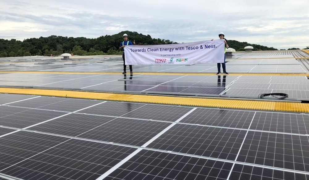 Tesco Malaysia has announced that 15 out of its 62 stores nationwide will be powered by solar. u00e2u20acu201d Picture via SoyaCincau