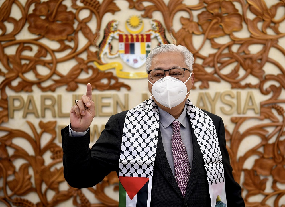 Senior Minister Datuk Seri Ismail Sabri Yaakob speaks during a press conference at the Parliament lobby in Kuala Lumpur July 27, 2020. u00e2u20acu201d Bernama pic