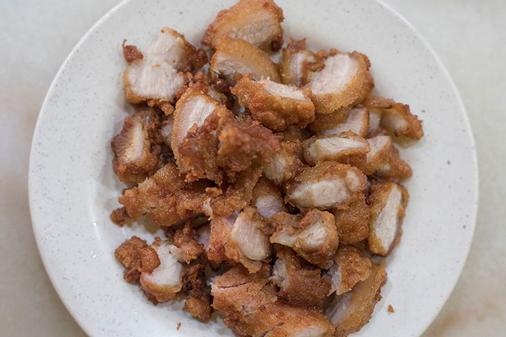 Hakka style deep fried pork, flavourful thanks to a 'nam yue' (red fermented beancurd) marinade