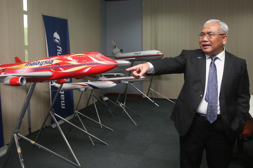 Kamarudin 'clipped his wings' last year, serving as a pilot for over 40 years. — Picture by Choo Choy May