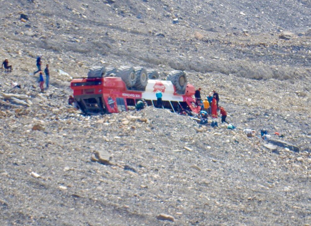 Three people were killed and several others seriously injured when a glacier-viewing bus overturned in the Canadian Rockies. u00e2u20acu201d Picture credit: Angela Bye via Twitter