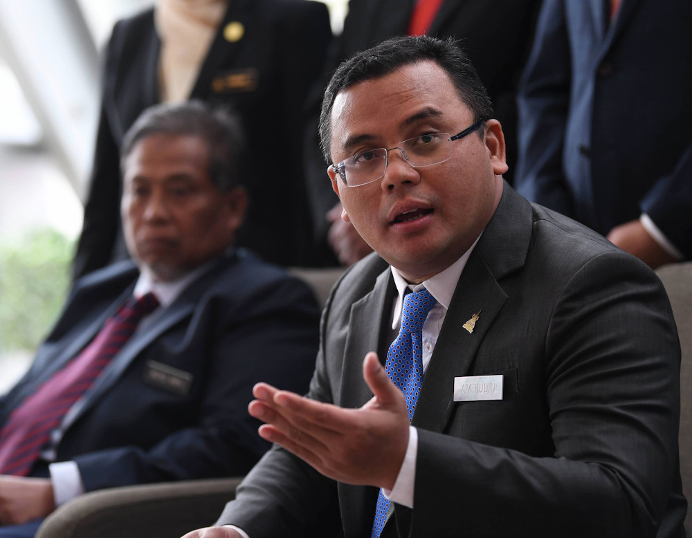 Selangor Mentri Besar Datuk Seri Amirudin Shari speaking at a press conference after the Selangor state legislative assembly sitting in Shah Alam July 13, 2020. u00e2u20acu201d Bernama pic