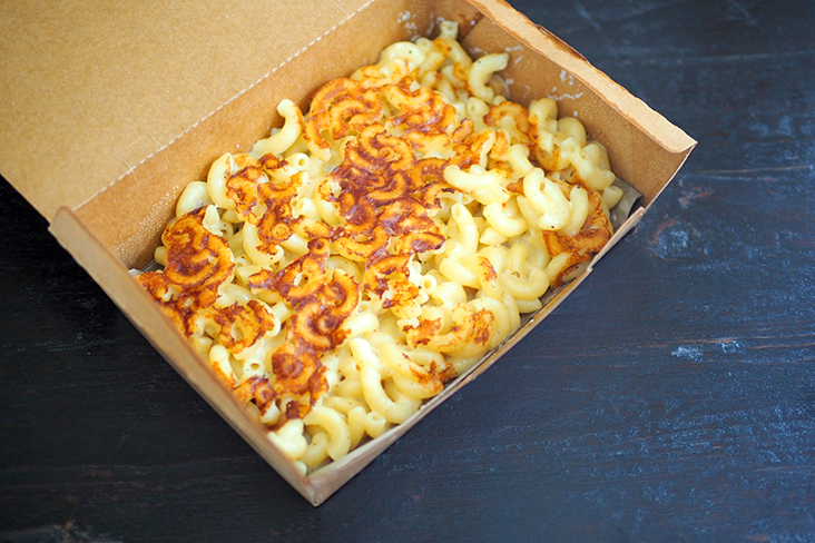 If you want to bulk up your meal, go for their griddled mac & cheese with its slightly toasted top.