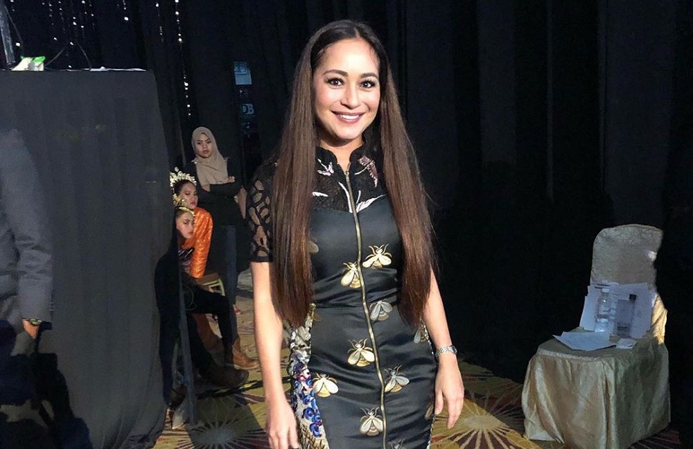 Maya was recognised for her role as the doting Mak Cik Fatimah in u00e2u20acu02dcOlympic Dream.u00e2u20acu2122 u00e2u20acu201d Picture via Instagram/maya_karin