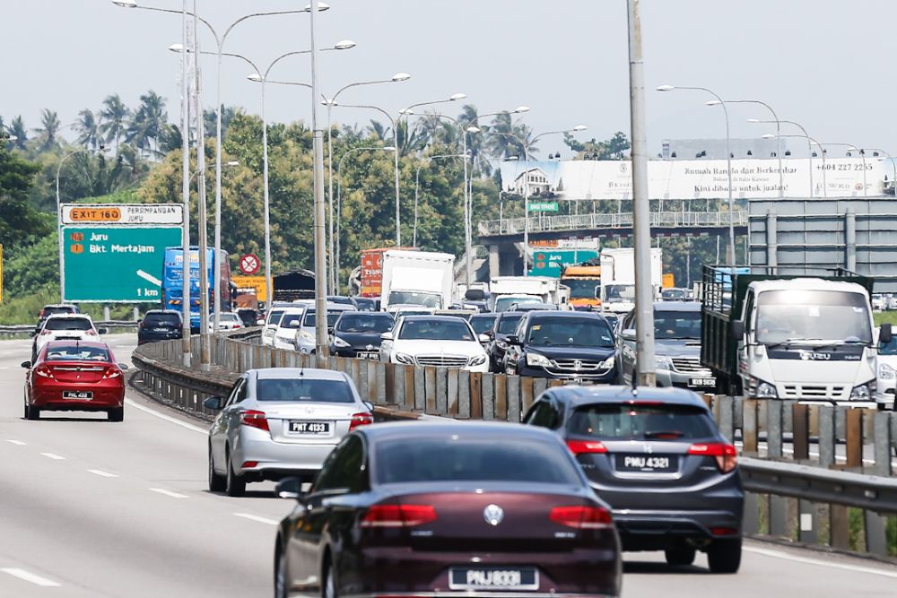 Heavy traffic is seen on the North-South Highway ahead of Hari Raya Aidiladha celebrations on July 30, 2020. u00e2u20acu2022 Picture by Sayuti Zainudin