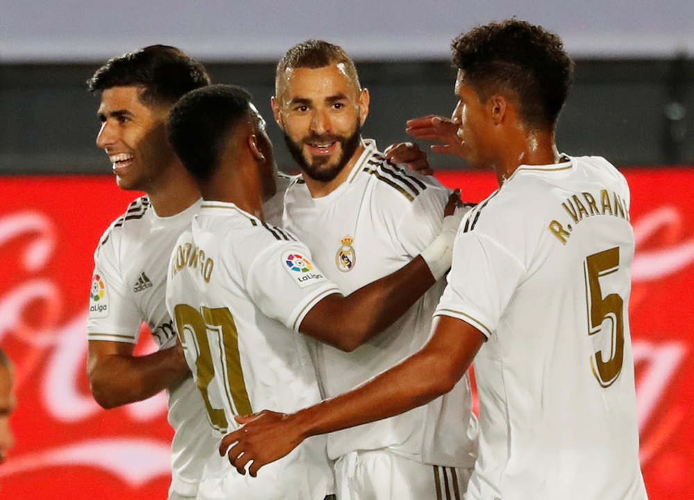 Real Madrid's Karim Benzema celebrates after scoring the first goal against Alaves July 11, 2020. u00e2u20acu2022 Reuters pic
